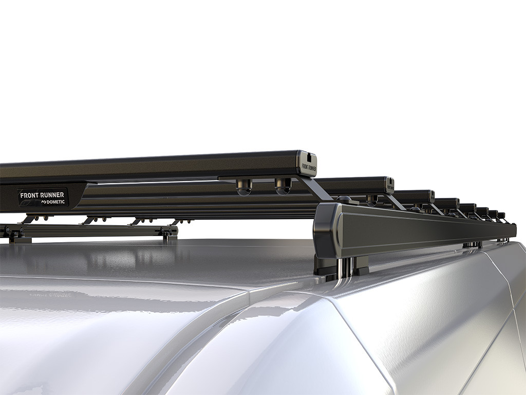 RAM Pro Master 1500 (136 tuumaa WB/High Roof) (2014-nykyinen) Slimpro Van Rack Kit - Front Runner 3