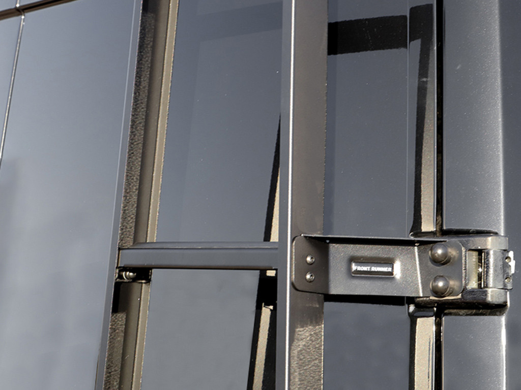 Mercedes Sprinter Ladder - valmistajalta Front Runner 3