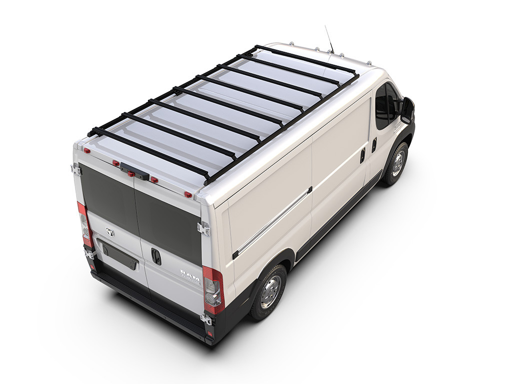 RAM Pro Master 1500 (136 tuumaa WB/Low Roof) (2014-nykyinen) Slimpro Van Rack Kit - Front Runner 1