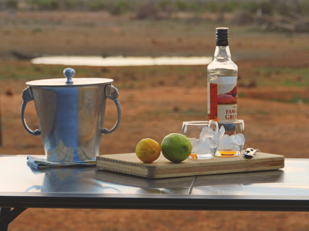 Pro Stainless Steel Camp Table - Front Runner 6