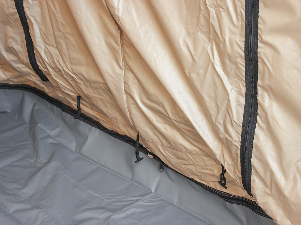 Roof Top Tent Annex - Front Runner 4