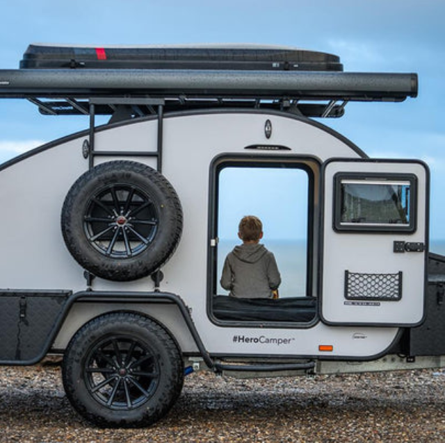 HeroCamper - Armstrong Tumman Harmaa 4