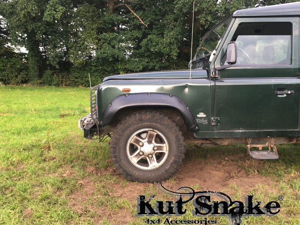 Lokasuojan levike, Land Rover Defender 9