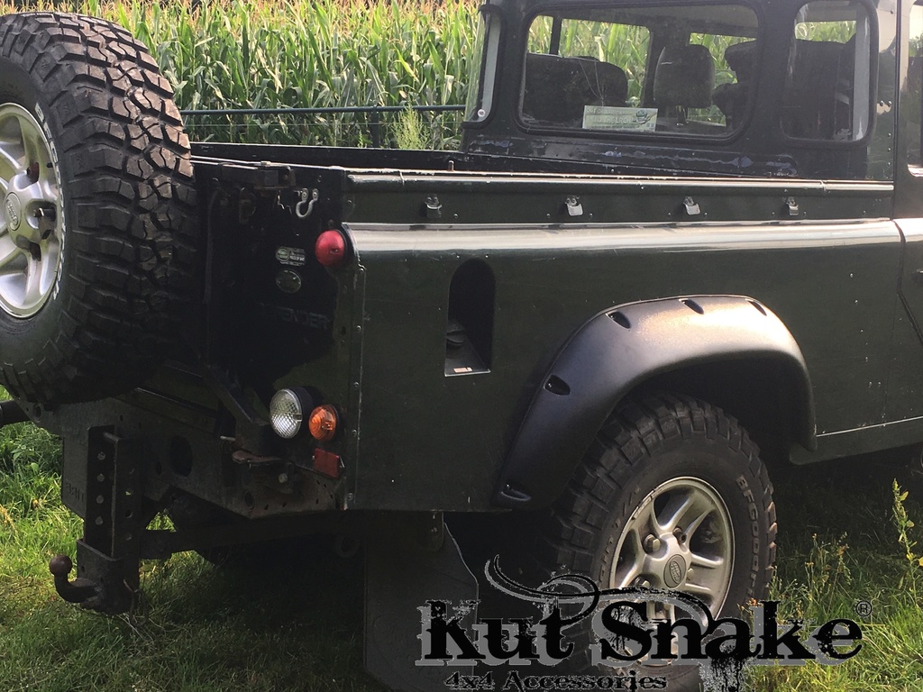 Lokasuojan levike, Land Rover Defender 19