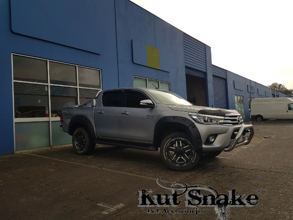 Lokasuojan levike, Toyota Vilux Revo 2