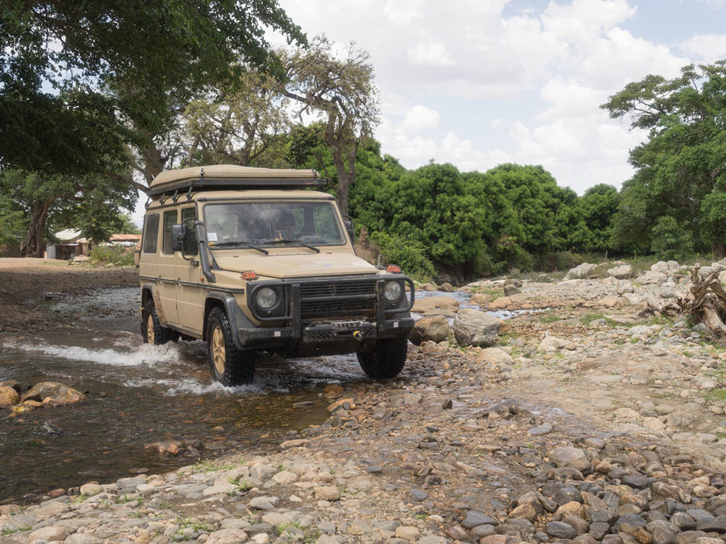 Mercedes Gelandewagen G Class (1979-2017) Slimline II kattotelinesarja - Front Runner 5