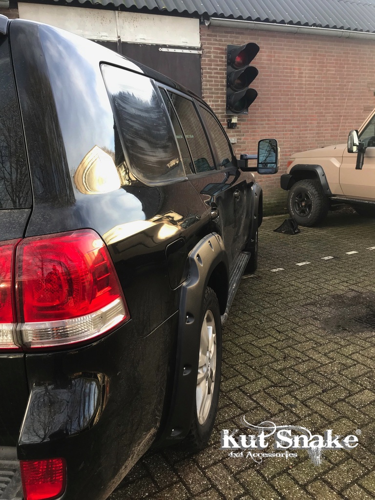 Fender Flares Toyota LC200 17