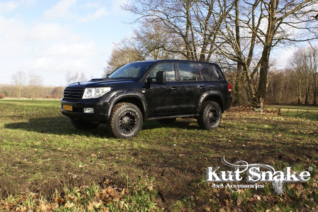 Fender Flares Toyota LC200 25