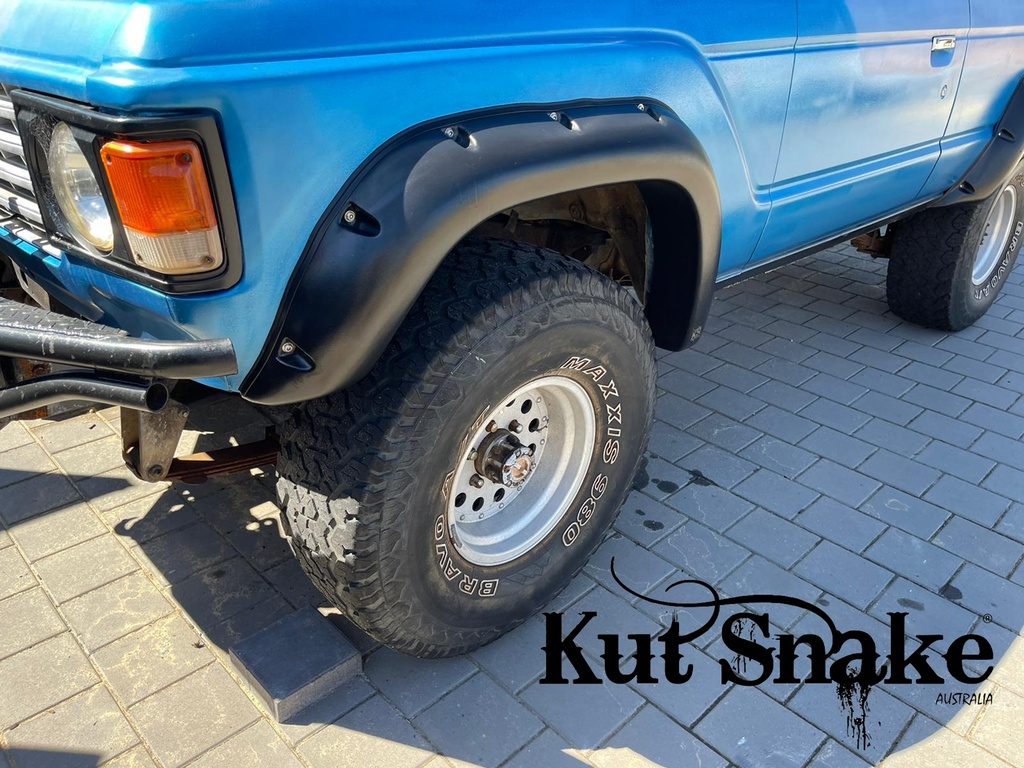 FENDER FLARES FOR TOYOTA LAND CRUISER 60 1