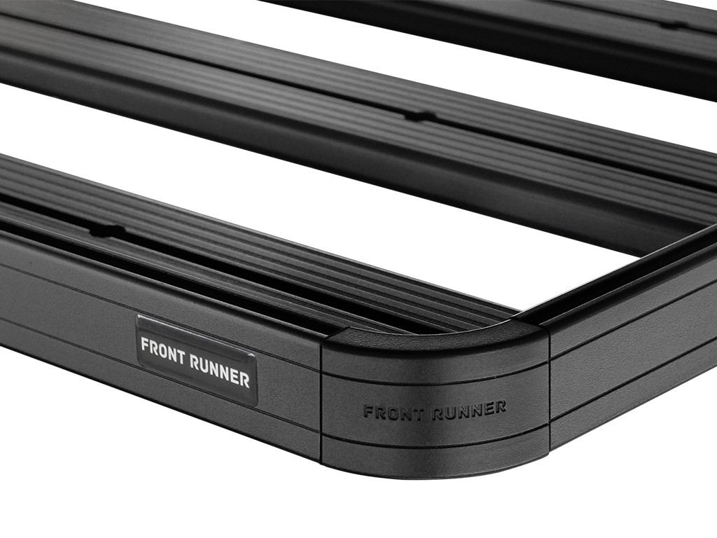 Pickupin kuomu tai perävaunu OEM Track Slimline II -telinesarjalla / 1425 mm (L) X 954 mm (P) - Front Runner 3