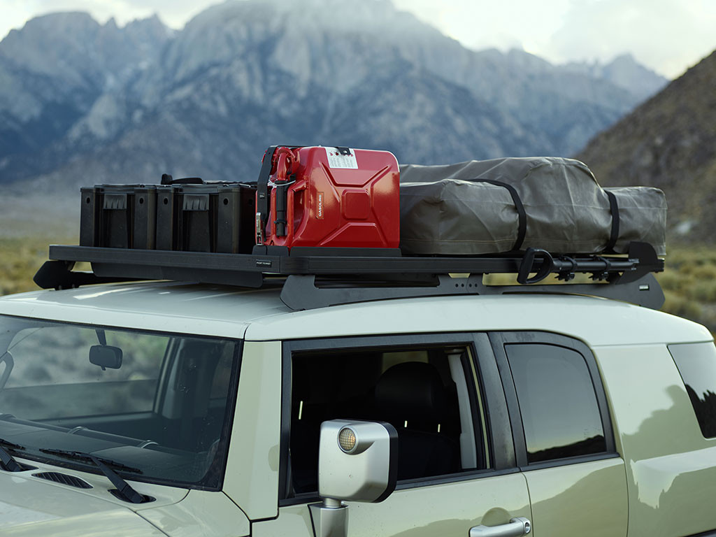 Toyota FJ Cruiser Slimline II kattotelinesarja - Front Runner 6
