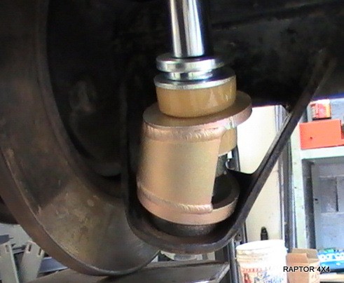 Takaiskunvaimentimien +5cm korotuspalat kulmalla, pari, Land Rover